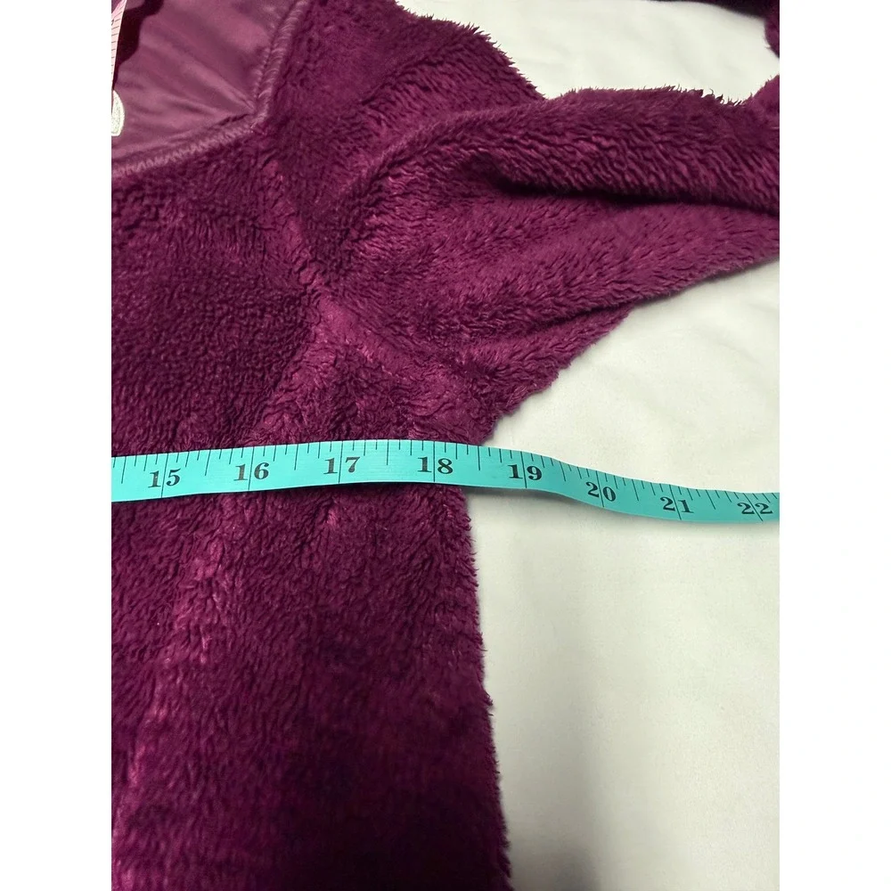 The North Face Womens Iso Fleece Hooded Jacket Medium Berry Full Zip EUC
